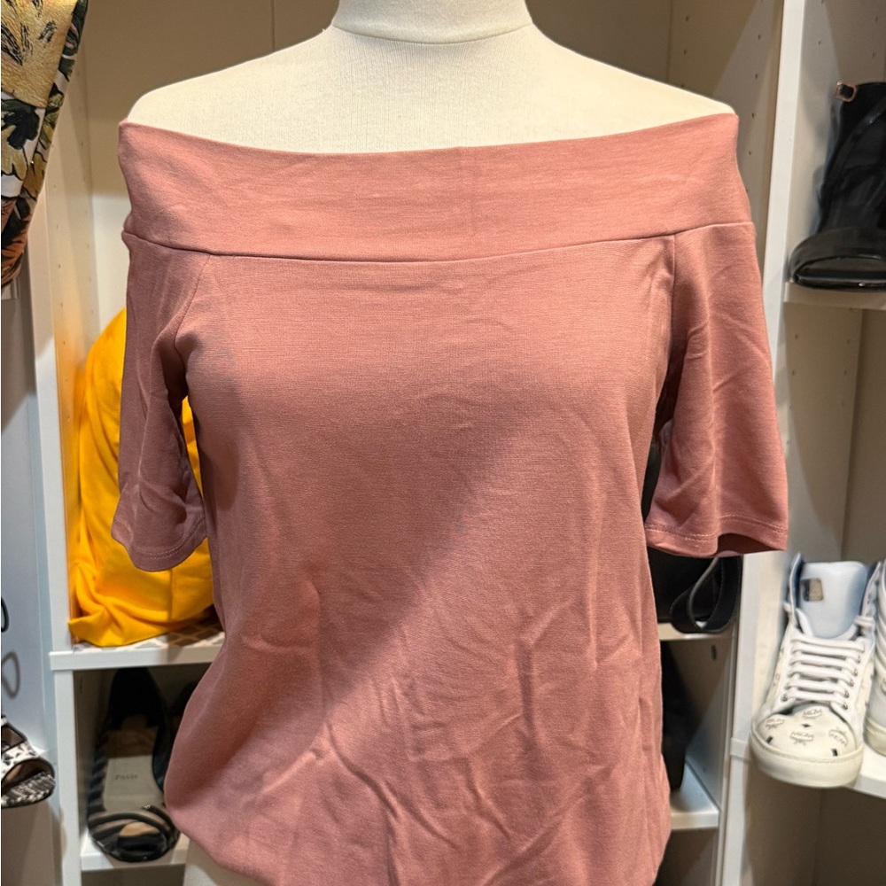 Gibson Look Blush Pink Top